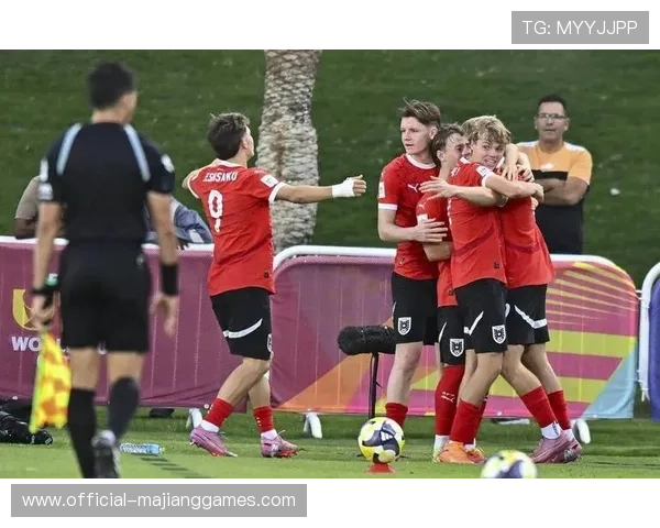 奥地利门将波什对阵日本多次关键扑救，成晋级幕后英雄